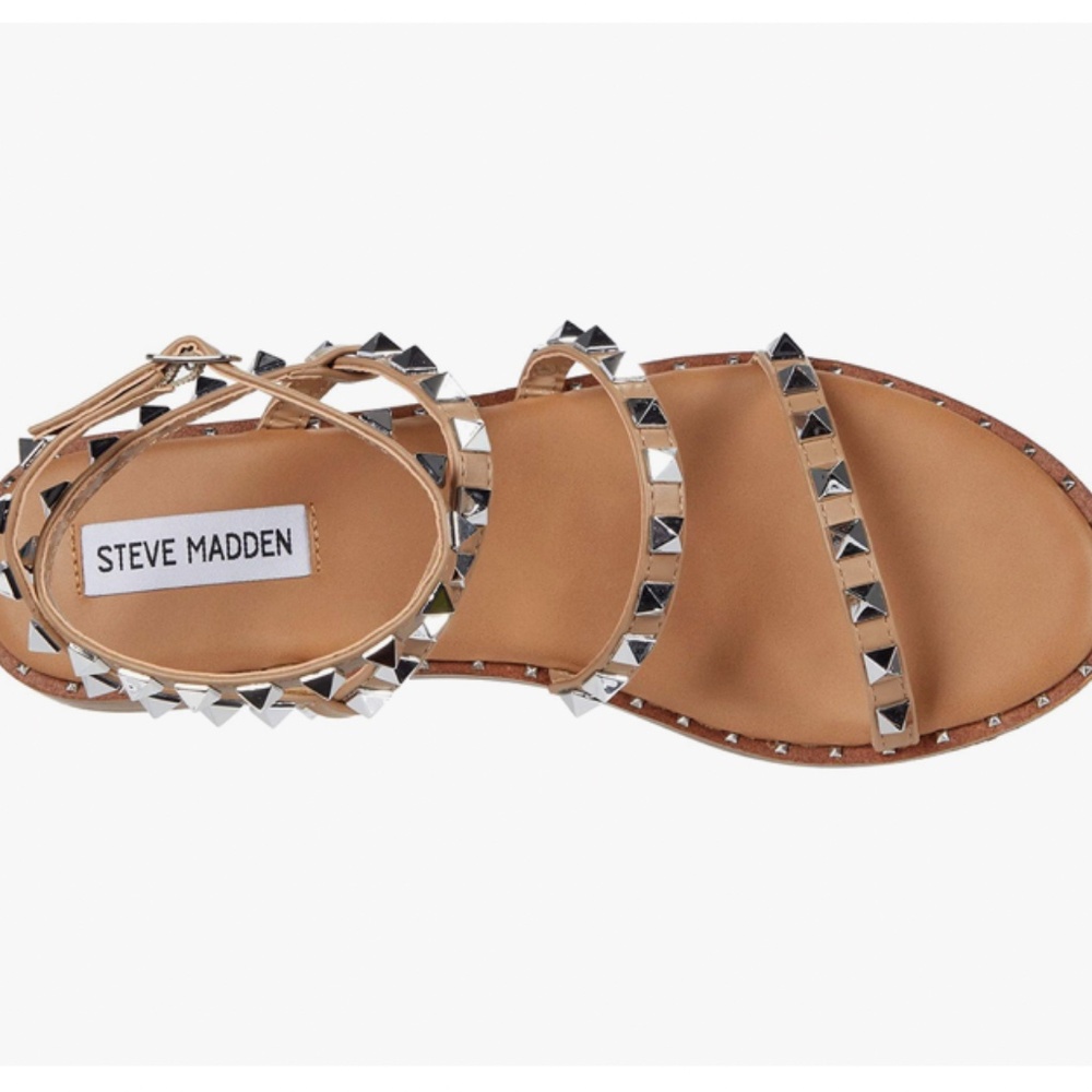 Steve Madden Flats Sandals